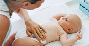 ¿Es normal la caca verde en los bebés? Descubre todo sobre los colores que pueden indicar cambios en la salud de tu hijo.