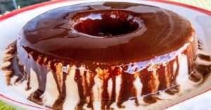 ¡Aprende a hacer “Pudín Helado con Salsa de Chocolate” y sorprende a toda la familia!