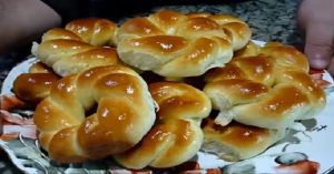 Deliciosas y muy esponjosas donas para hacer tu café de la tarde más que especial.